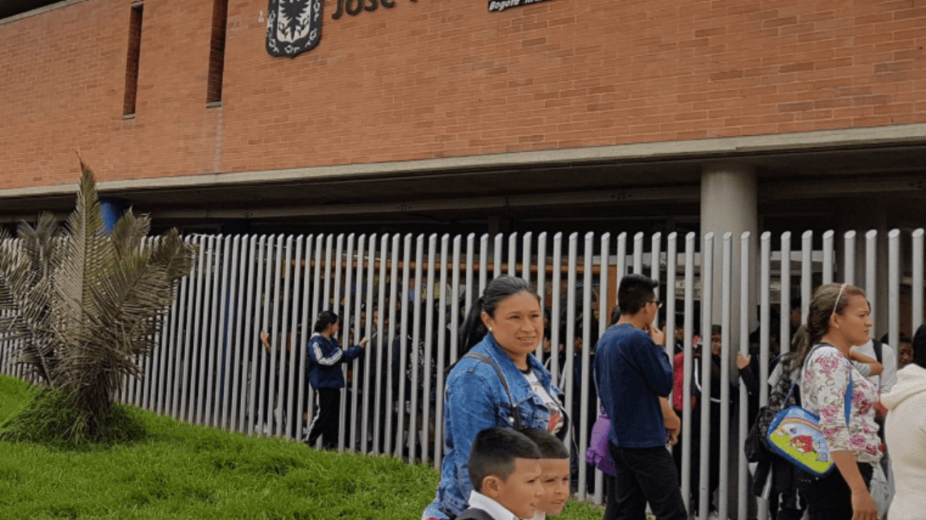 IMAGEN DE FELIPE MACÍAS LA MOCHILA