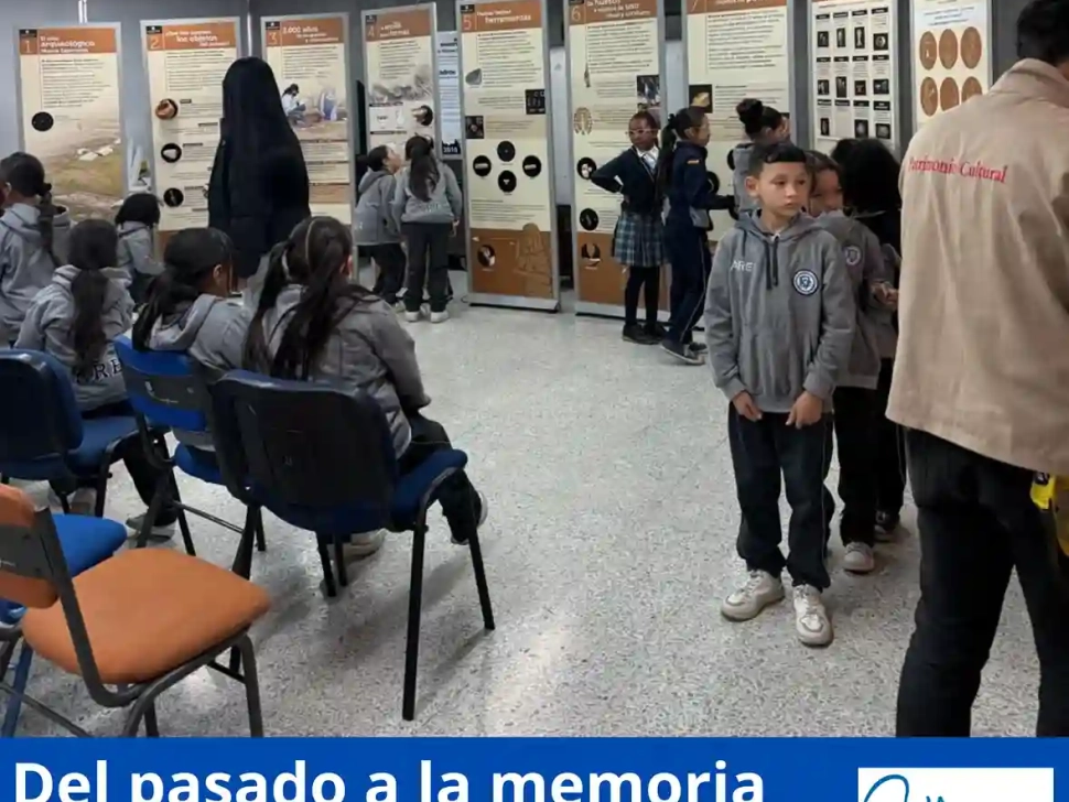 La vida escolar con smartphones o vivir eternamente en otro lugar (2)_11zon